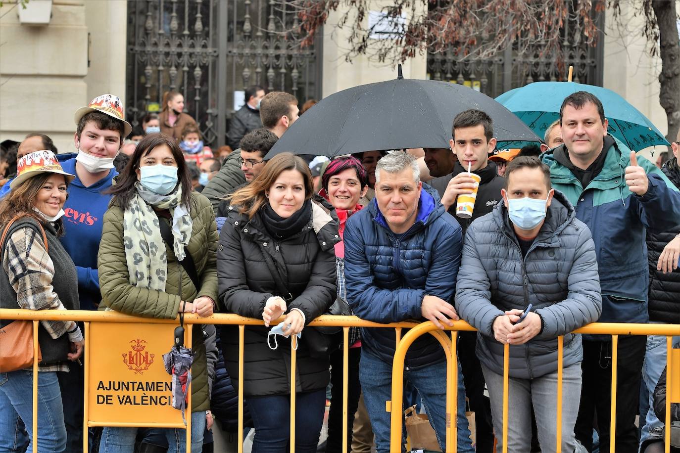 Fotos: Búscate en la mascletà del 6 de marzo de 2022