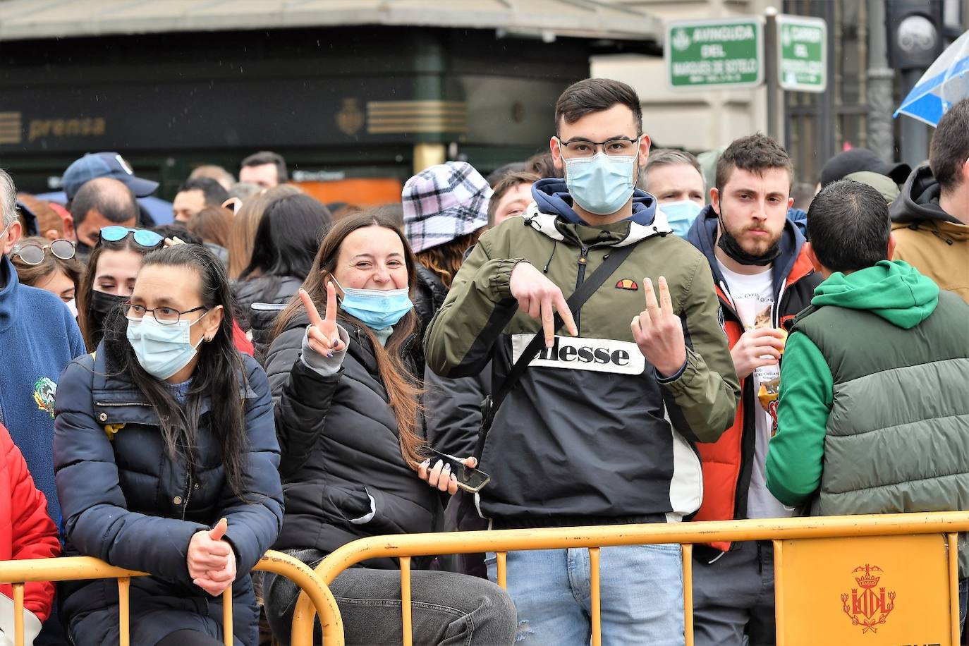 Fotos: Búscate en la mascletà del 6 de marzo de 2022