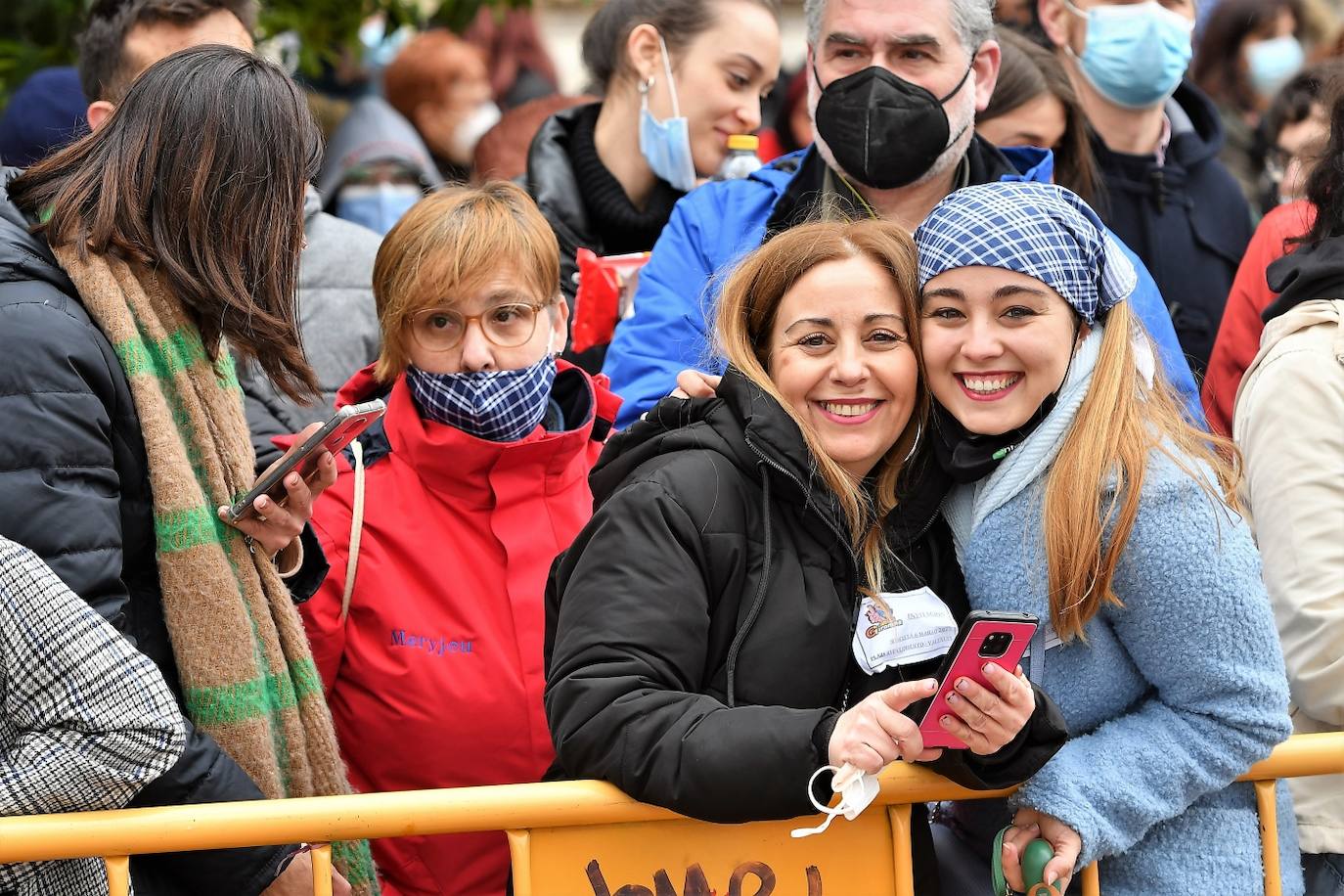 Fotos: Búscate en la mascletà del 6 de marzo de 2022