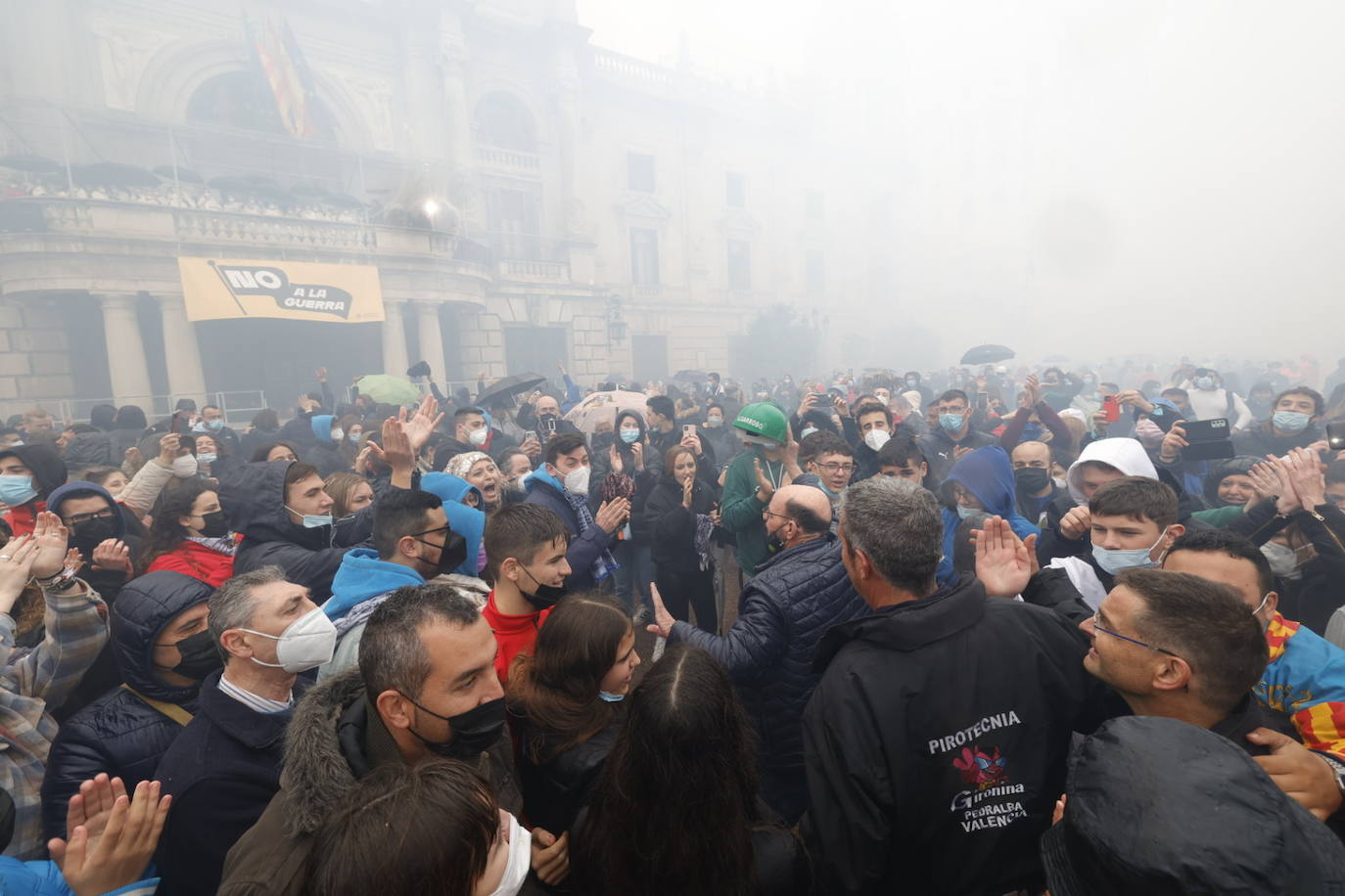 Fotos: Así ha sido la mascletà del 6 de marzo