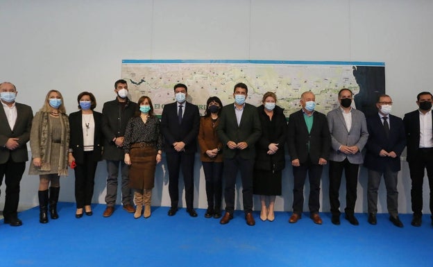 Presentación del futuro corredor verde en el río Monnegre. 