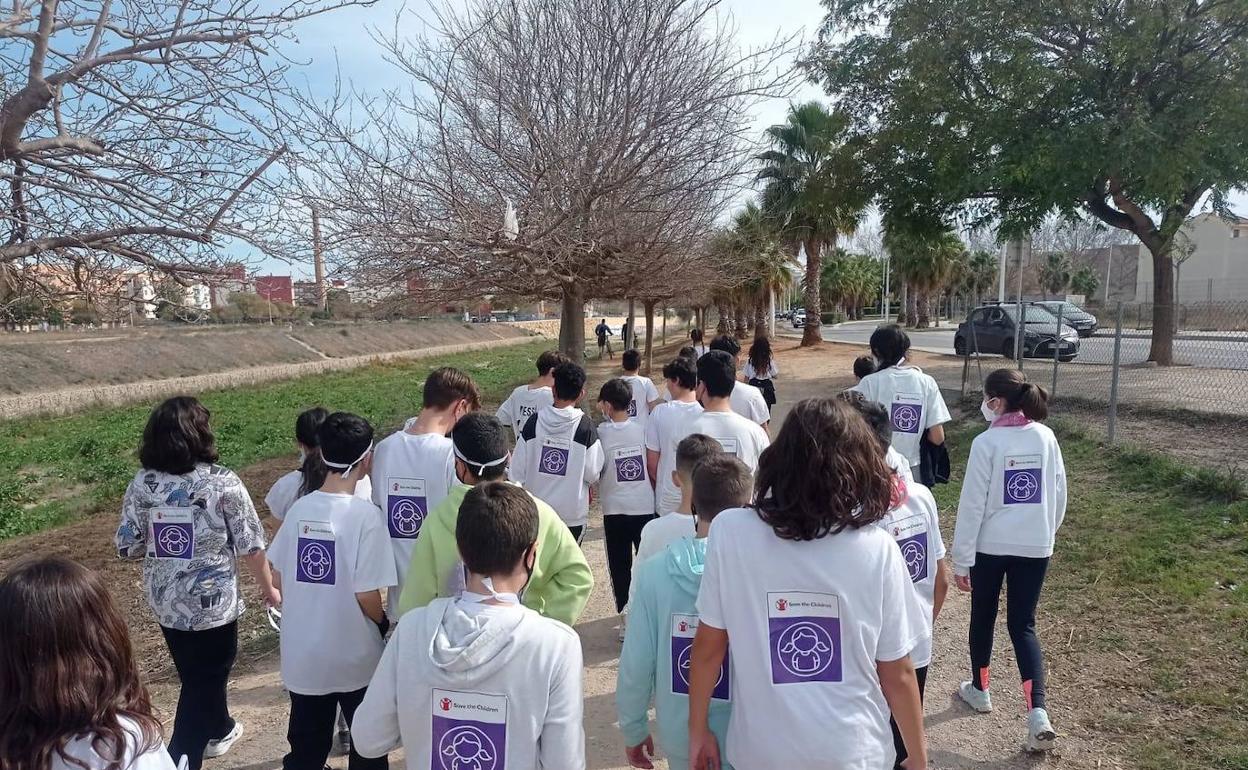 Los alumnos que participaron en una de las carreras. 