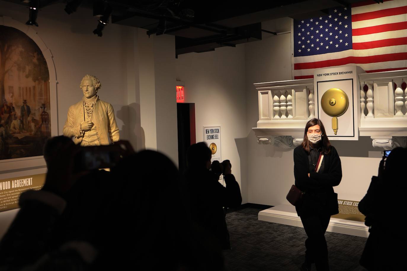 Ver la ciudad de Nueva York a tus pies es posible con la nueva atracción que ha instalado la ciudad en Times Square. En ella, los asistentes tienen una visión de la ciudad a través de siete galerías de exposiciones que celebran aspectos icónicos de Nueva York. La pieza central es un teatro volador de última generación que ofrece a los visitantes un recorrido aéreo por Nueva York. 