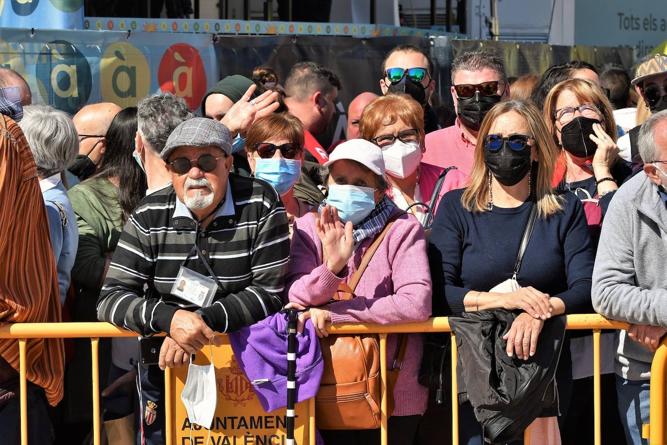 Fotos: Búscate en la mascletà del miércoles 9 de marzo