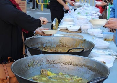 Imagen secundaria 1 - El concurso de paellas y la espardenyà. 