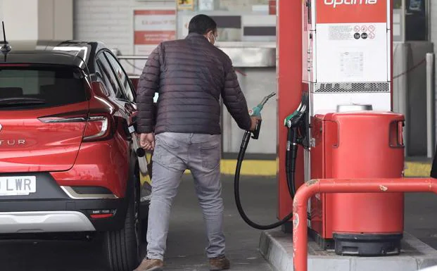 3.000 euros de multa de la DGT a los conductores que intenten ahorrar gasolina con este método