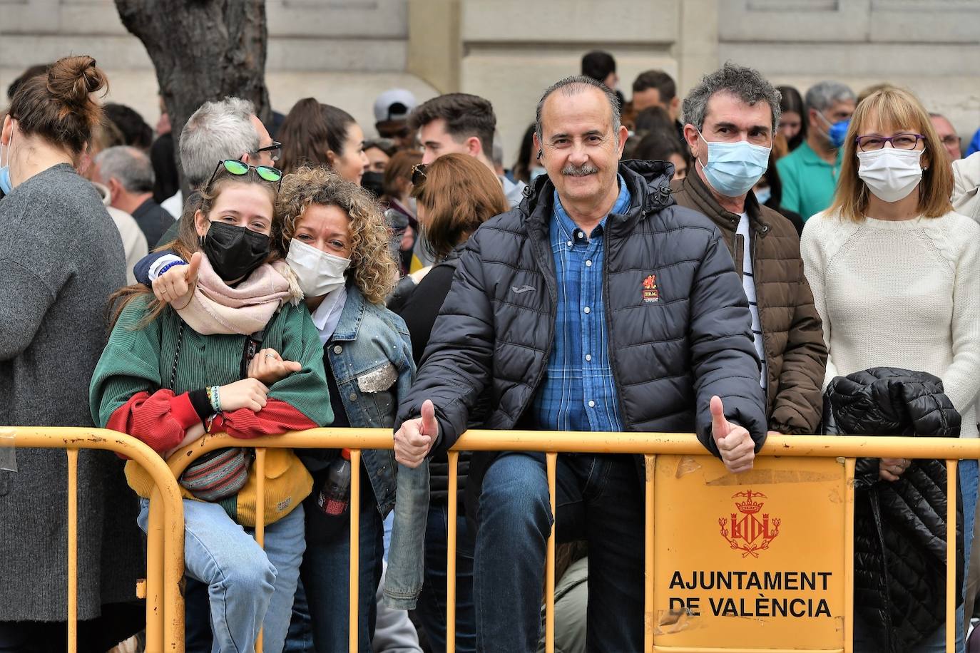 Fotos: Búscate en la mascletà del viernes 11 de marzo