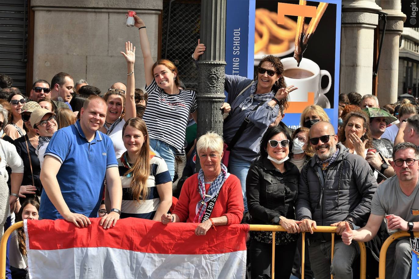 Fotos mascleta domingo: Búscate en la mascletà del domingo 13 de marzo de 2022