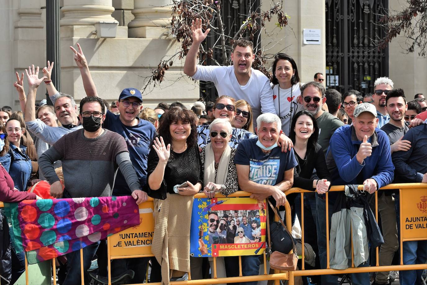 Fotos mascleta domingo: Búscate en la mascletà del domingo 13 de marzo de 2022