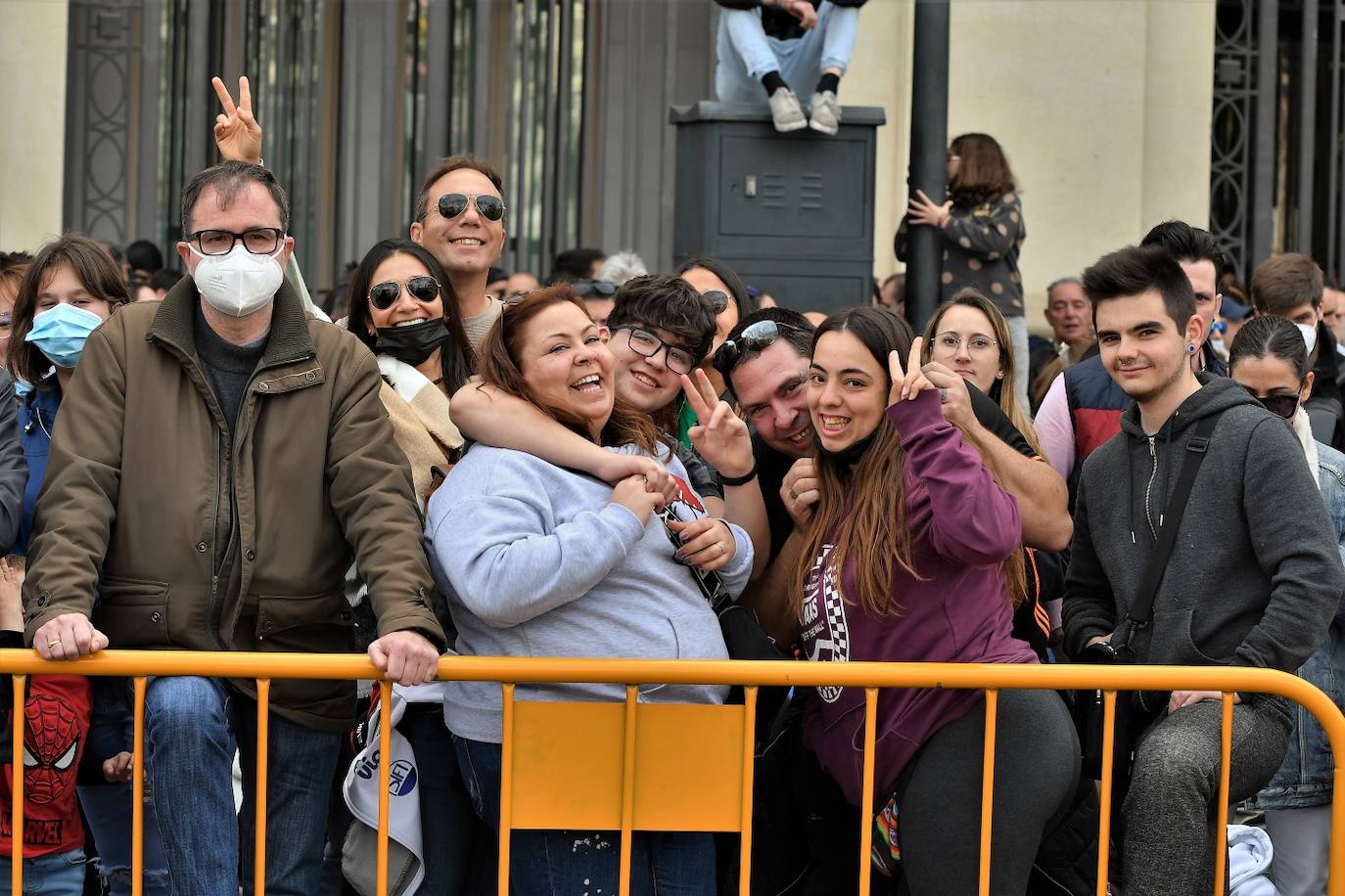 Fotos mascleta domingo: Búscate en la mascletà del domingo 13 de marzo de 2022