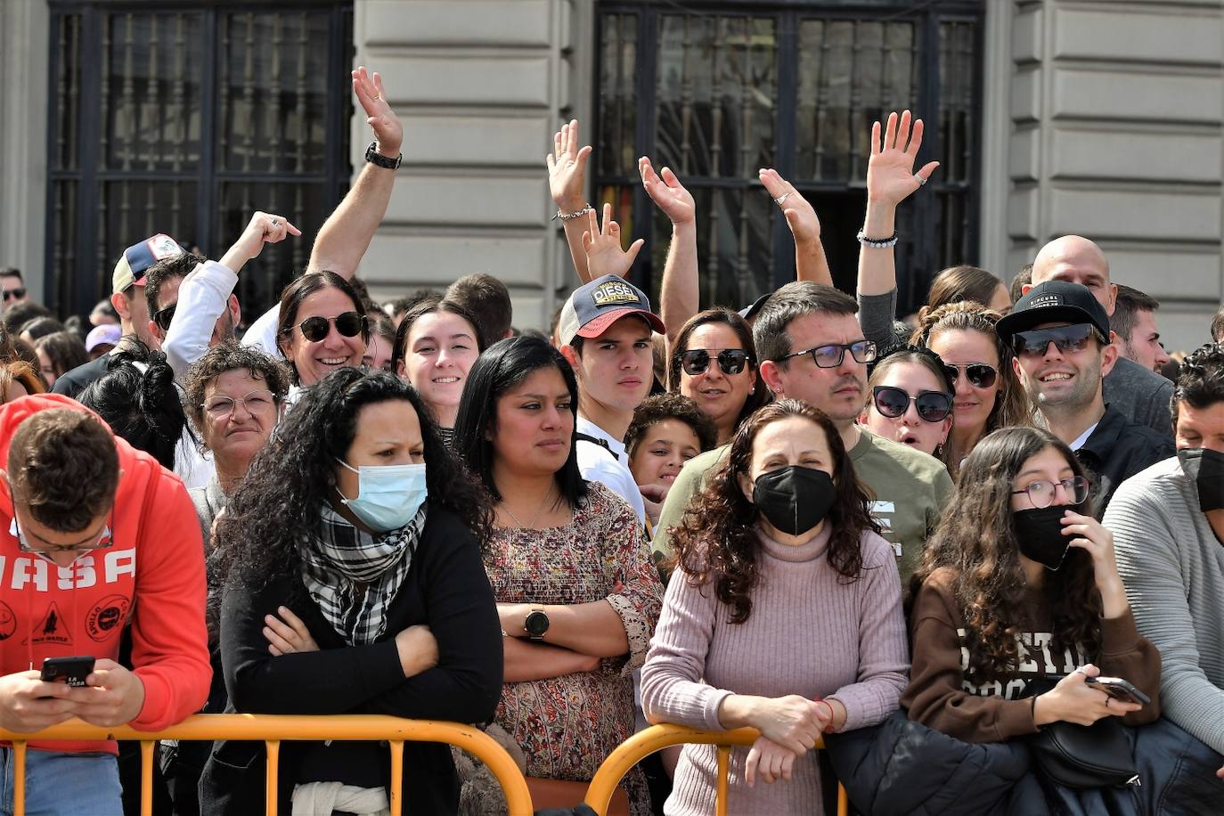 Fotos mascleta domingo: Búscate en la mascletà del domingo 13 de marzo de 2022