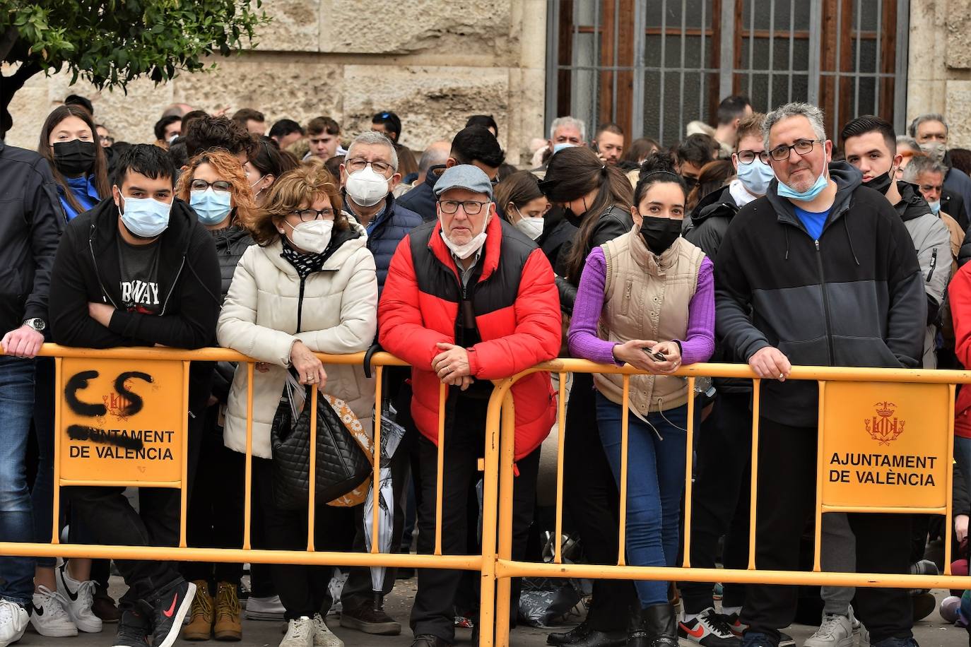 Fotos: Búscate en la mascletà del martes 15 de marzo de 2022