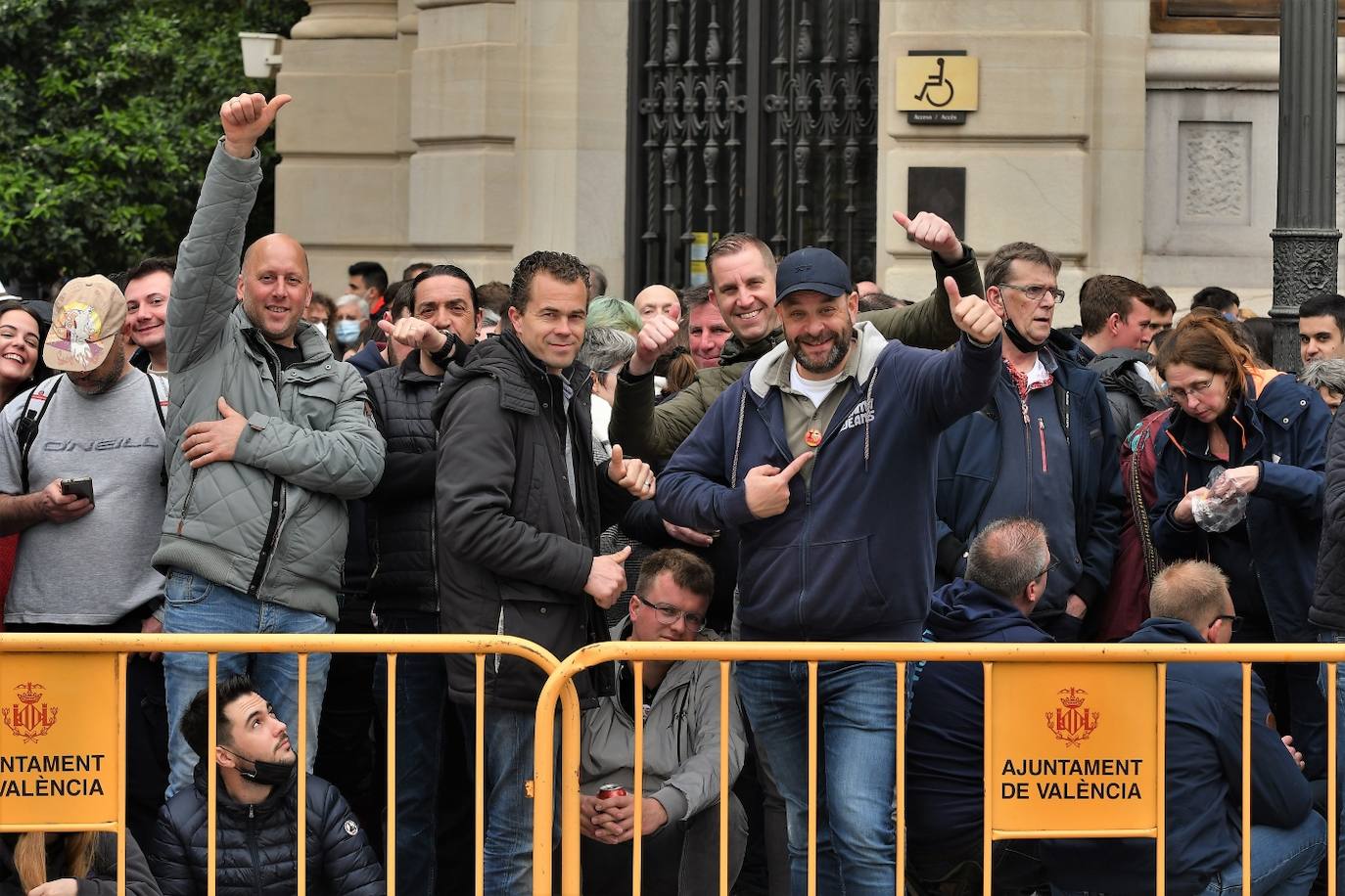 Fotos: Búscate en la mascletà del martes 15 de marzo de 2022