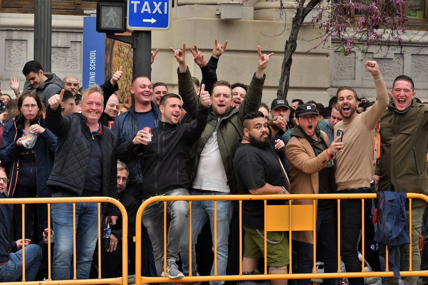 Fotos: Búscate en la mascletà del martes 15 de marzo de 2022