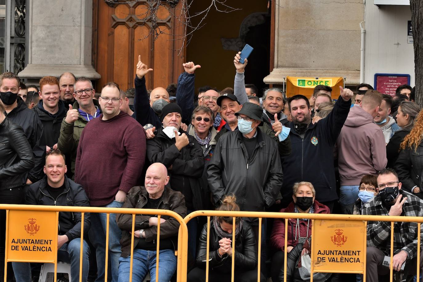 Fotos: Búscate en la mascletà del martes 15 de marzo de 2022