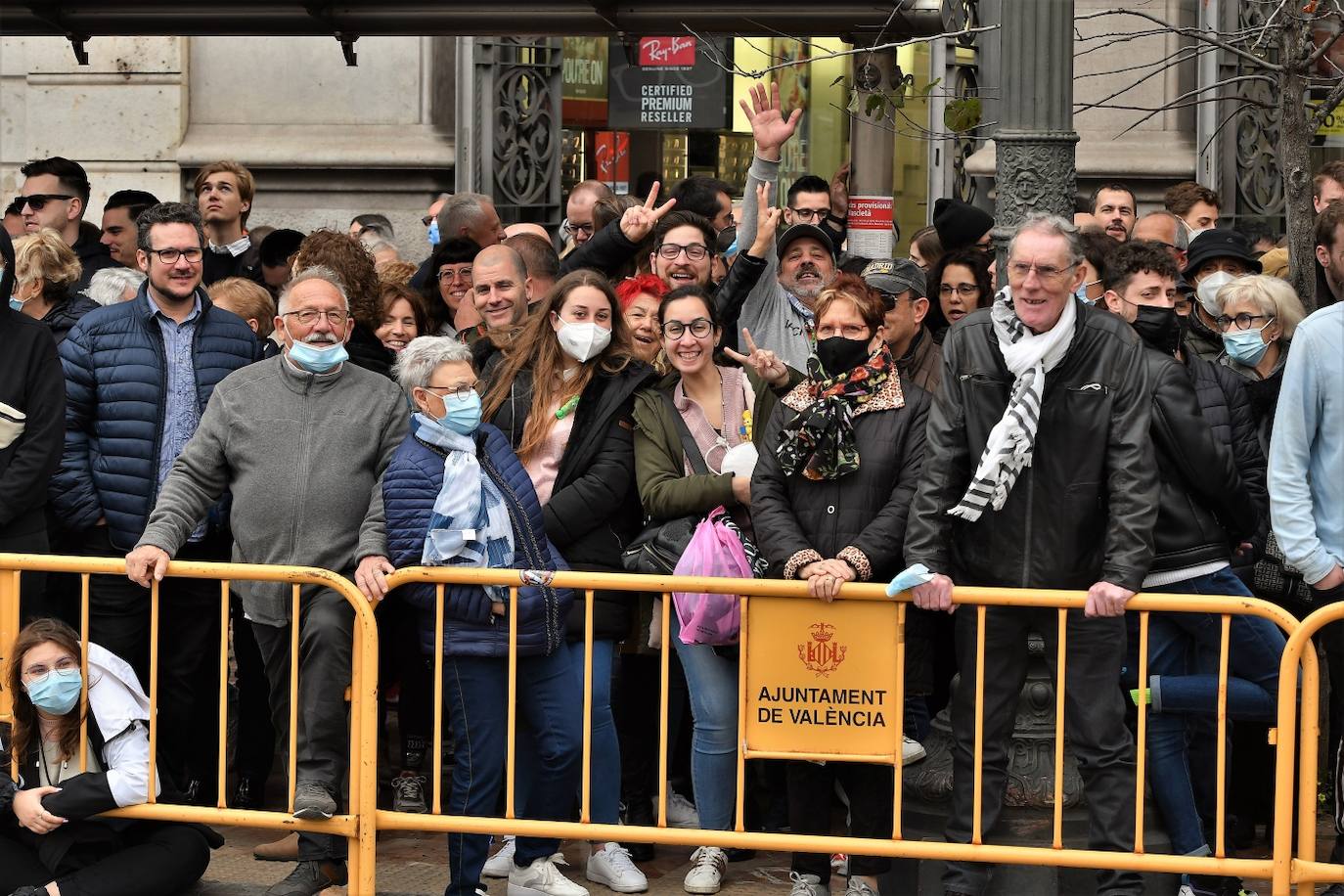 Fotos: Búscate en la mascletà del martes 15 de marzo de 2022