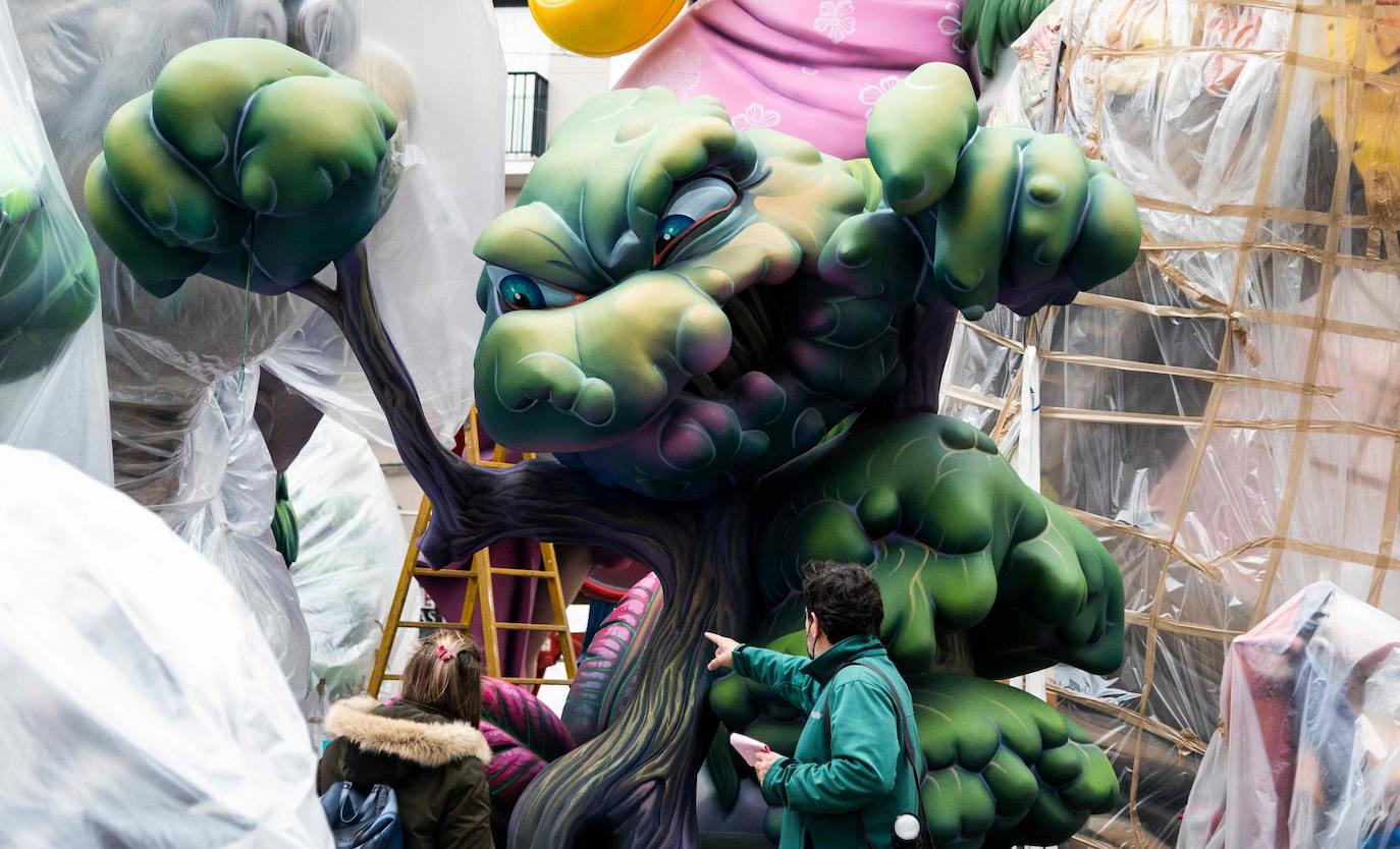 Fotos: Fallas 2022: color y sátira