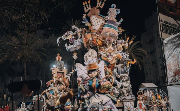 Imagen. Falla Reino de Valencia - Duque de Calabria, en imágenes