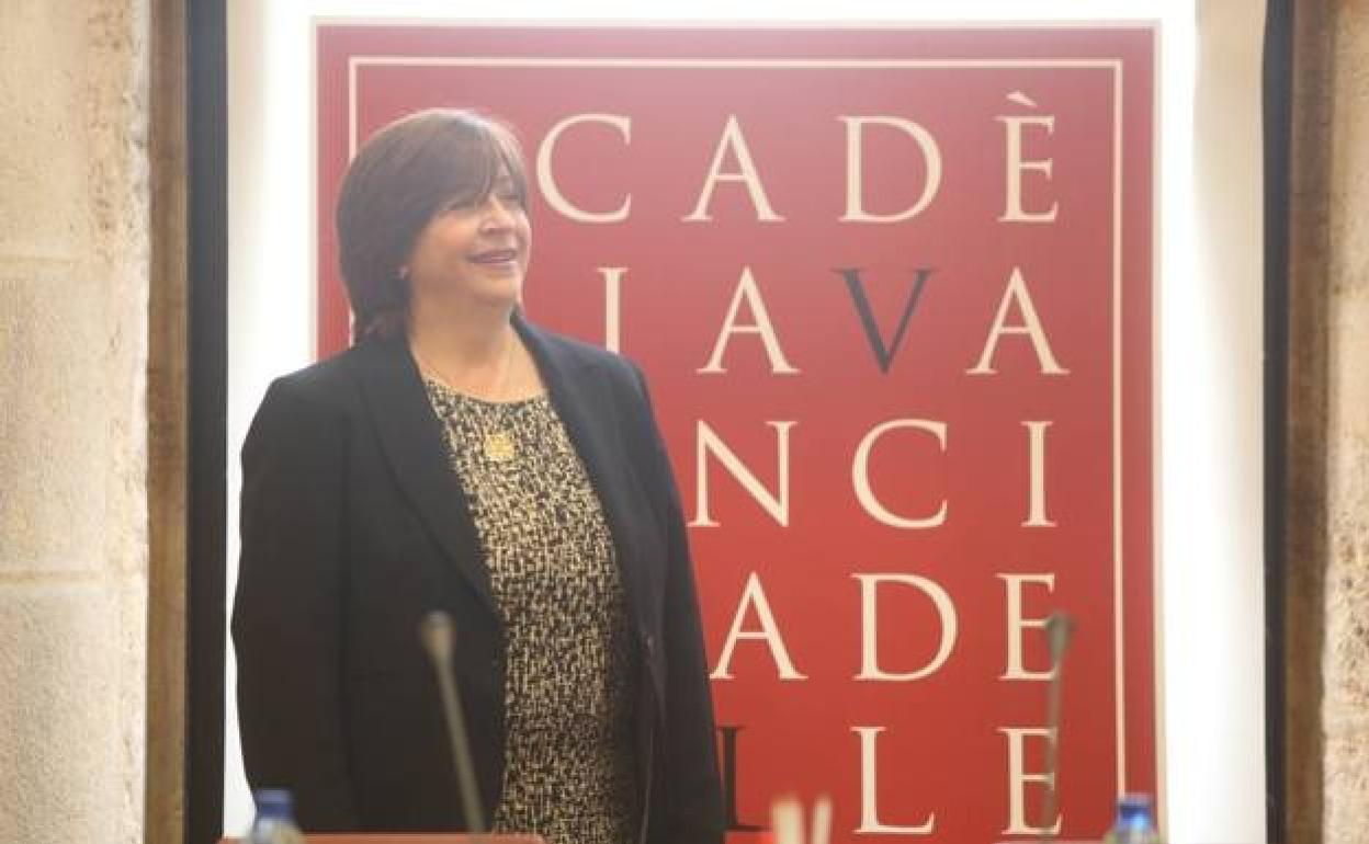 La presidenta de la Acadèmia de la Llengua, Verónica Martos. 