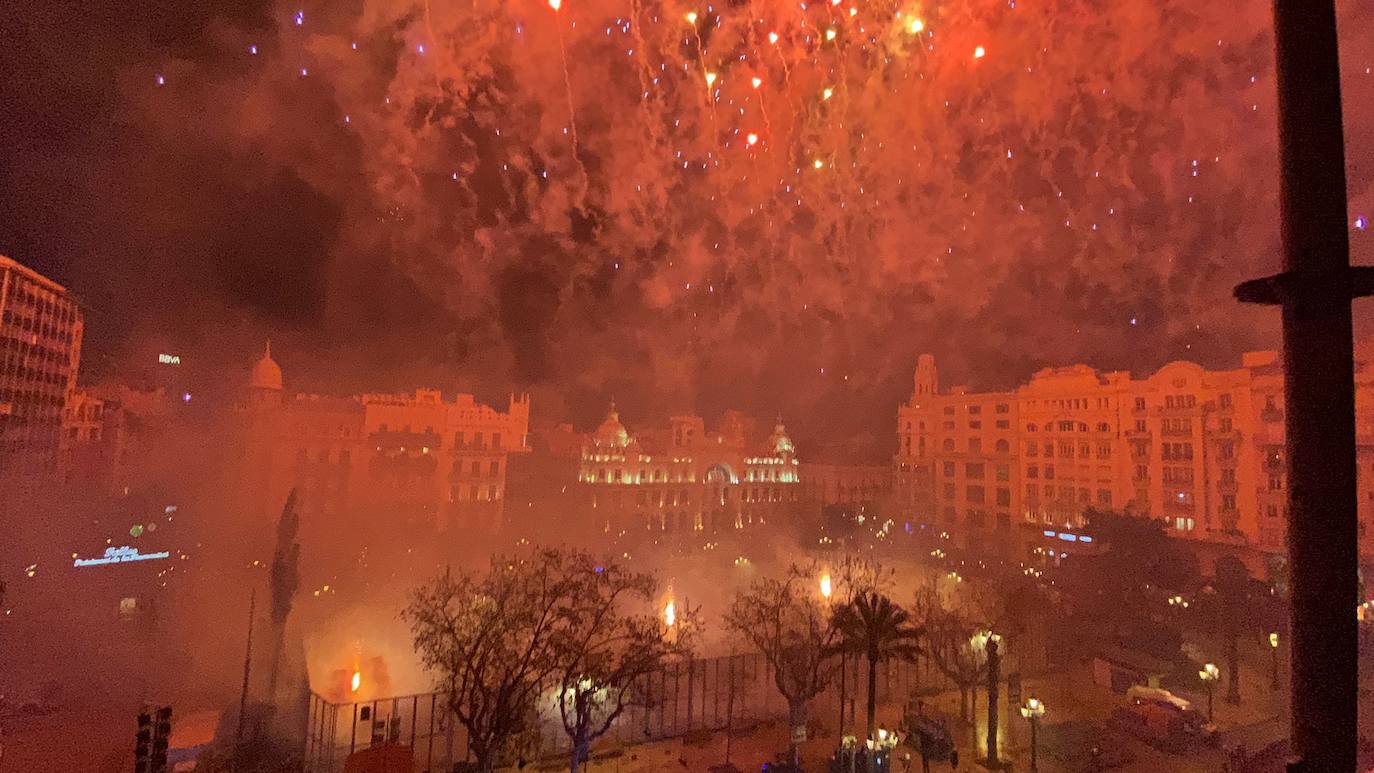 Fotos: Así ha sido la Nit de l&#039; Albà de las Fallas 2022