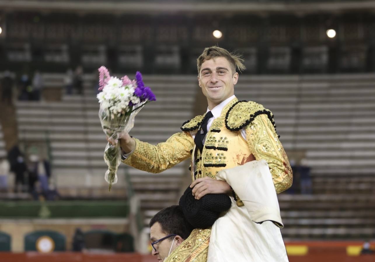 Este miércoles se ha reanudado la Feria Taurina de Fallas 2022 en la Plaza de Toros de Valencia. Han hecho el paseíllo los novillos de El Pilar para 'El Niño de las Monjas', Álvaro Alarcón y Manuel Perera.