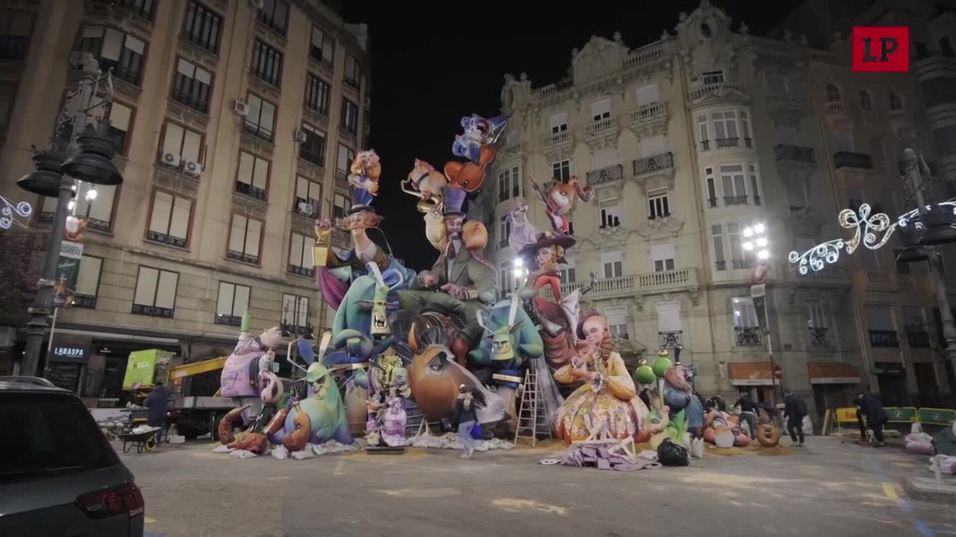 Vídeo: así es la falla Grabador Esteve-Cirilo Amorós