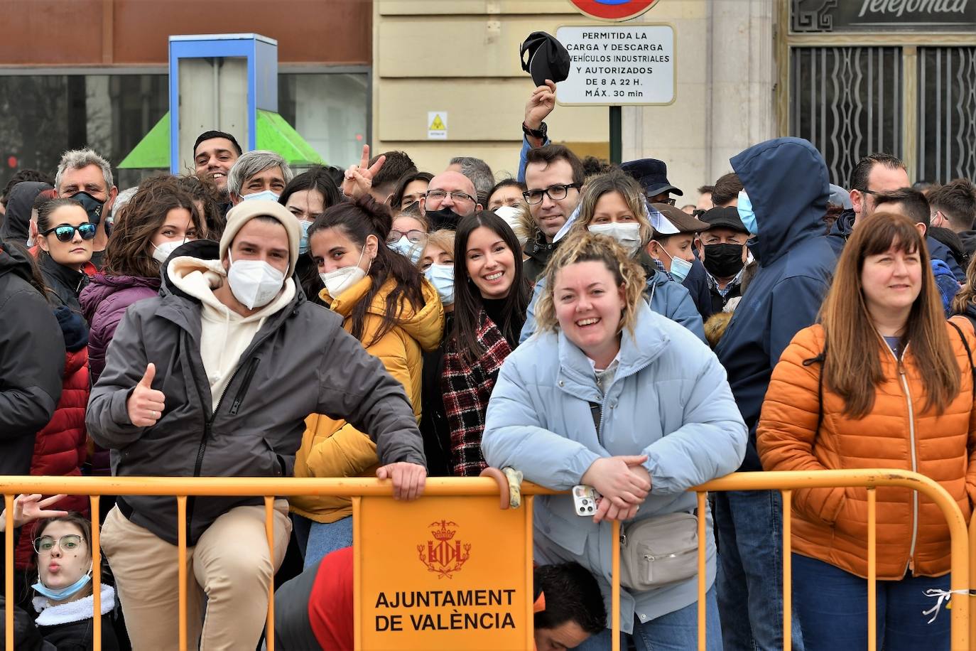 Fotos: Búscate en la mascletà de este 18 de marzo de 2022