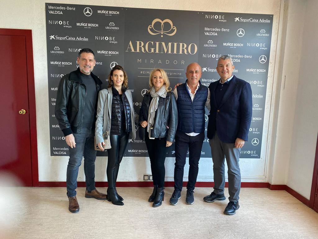 Andrés Palop, Raquel Martínez, Inmaculada Cruz y Juan Carlos Criado y Argimiro Aguilar.