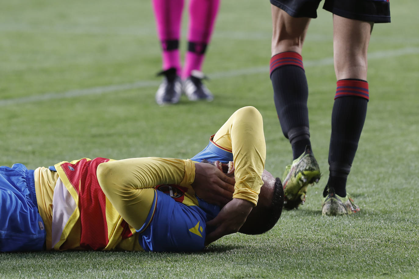 Fotos: Las mejores imágenes del CA Osasuna-Levante UD