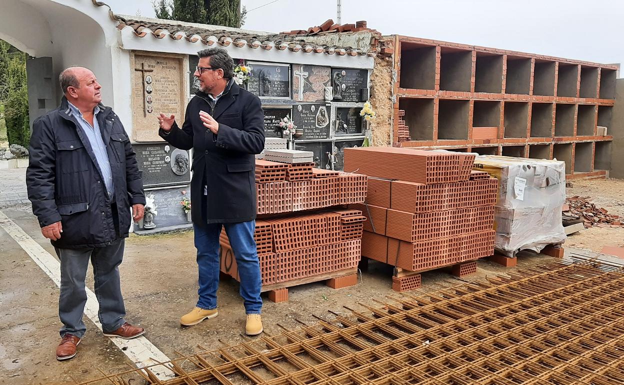 Obras de ampliación del cementerio de Millena. 