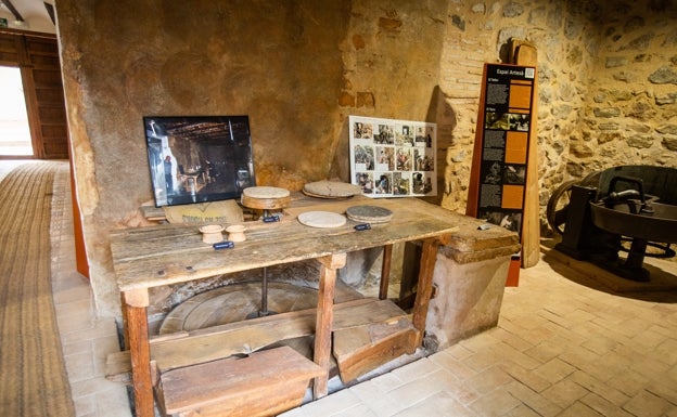 Imagen principal - Museo de Oliva, Torre de Xeraco y el Castell de Vilella, en Almiserà. 