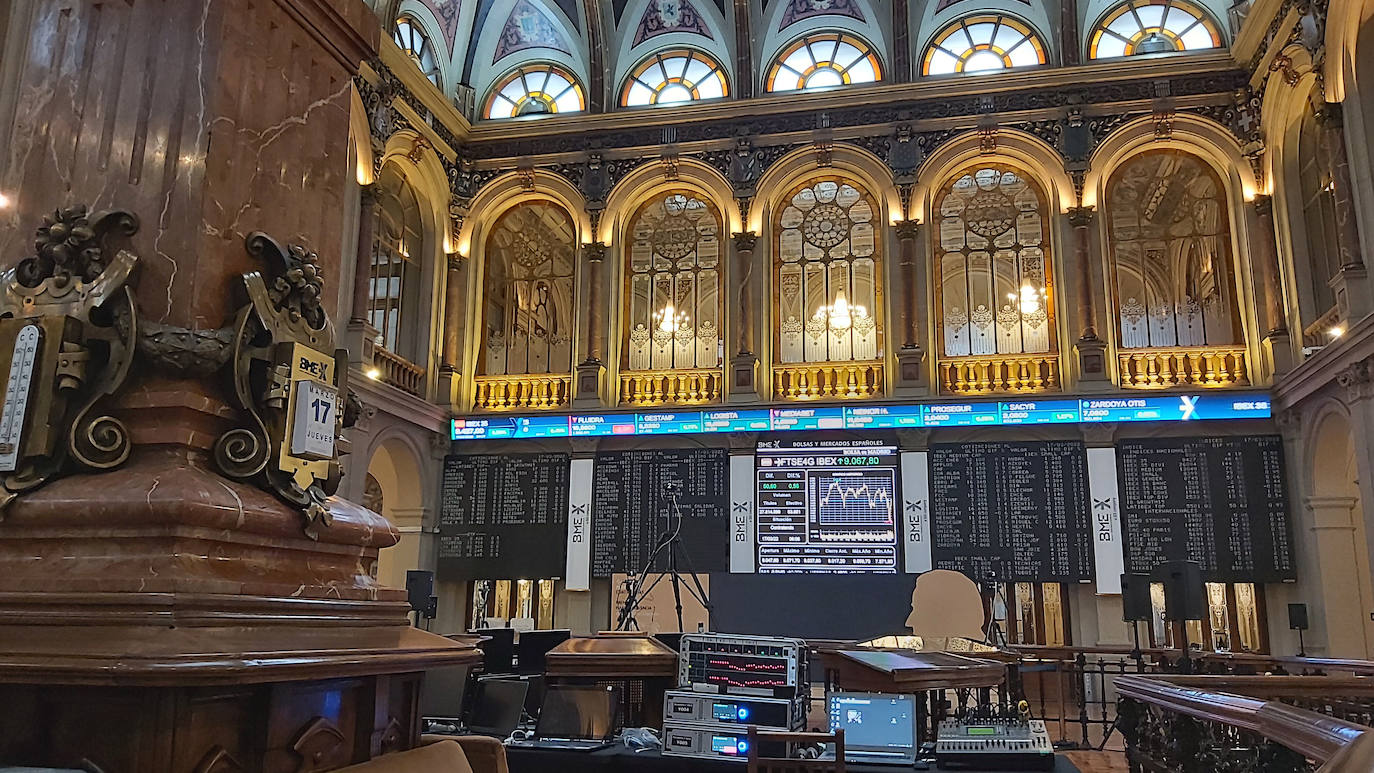 Interior de la Bolsa de Madrid. 