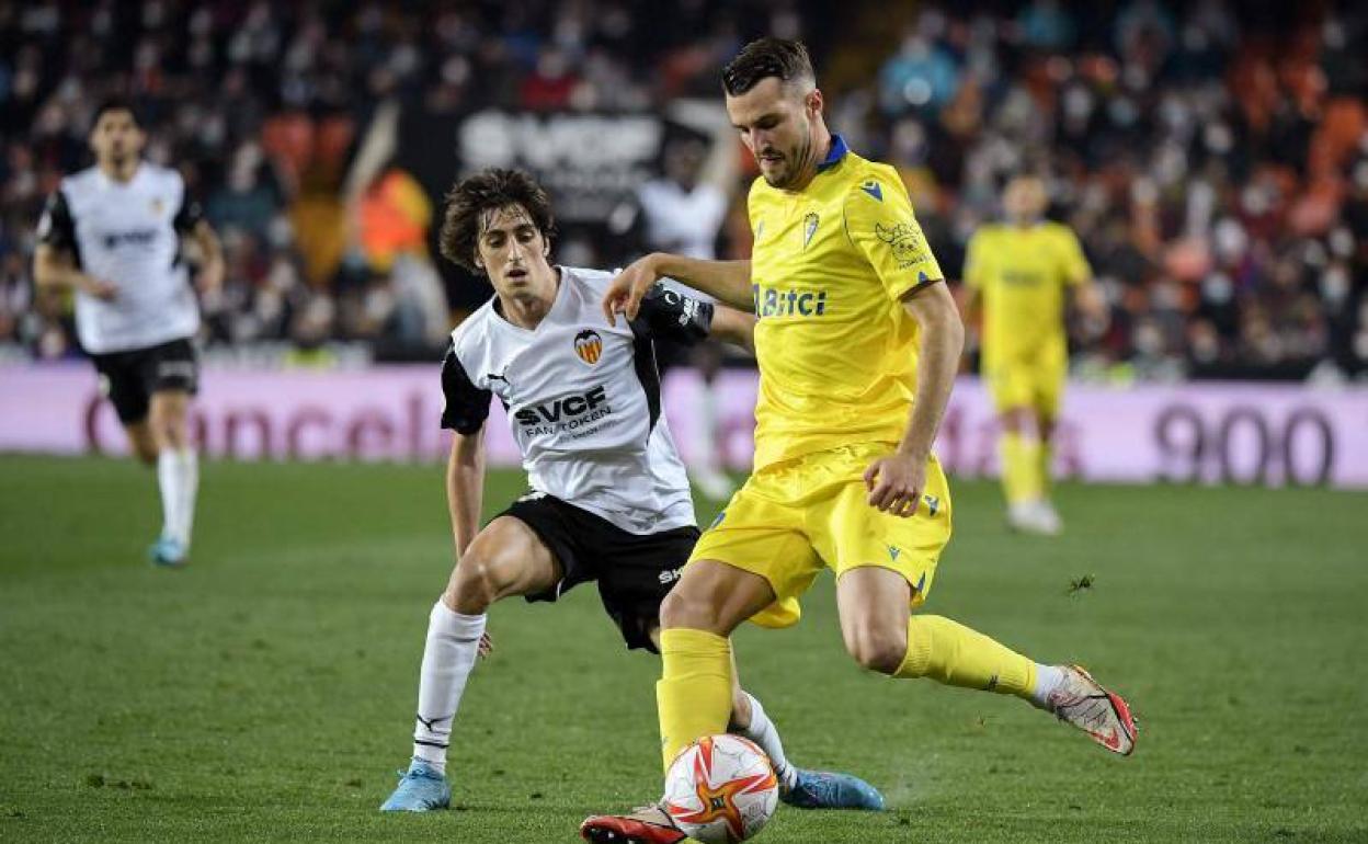 Partido de Copa del Rey entre Valencia y Cádiz.