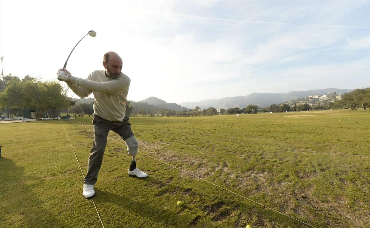 Antonio Llerena, a punto de golpear. 