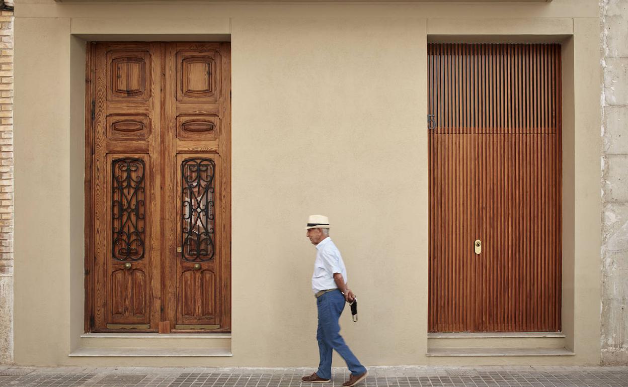 La puerta de entrada a la vivienda guarda toda la esencia tradicional de los pueblos.