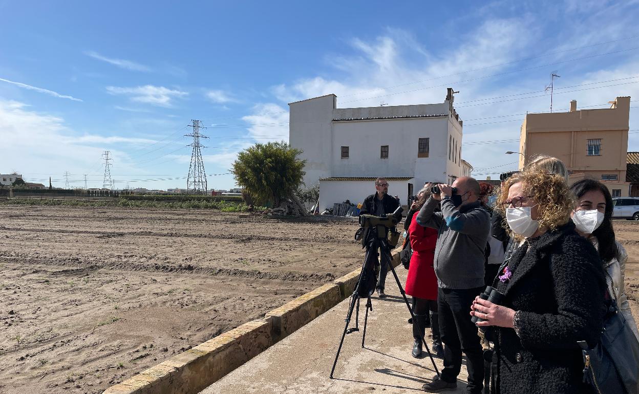 La presentación de la ruta en la huerta de Almàssera. 