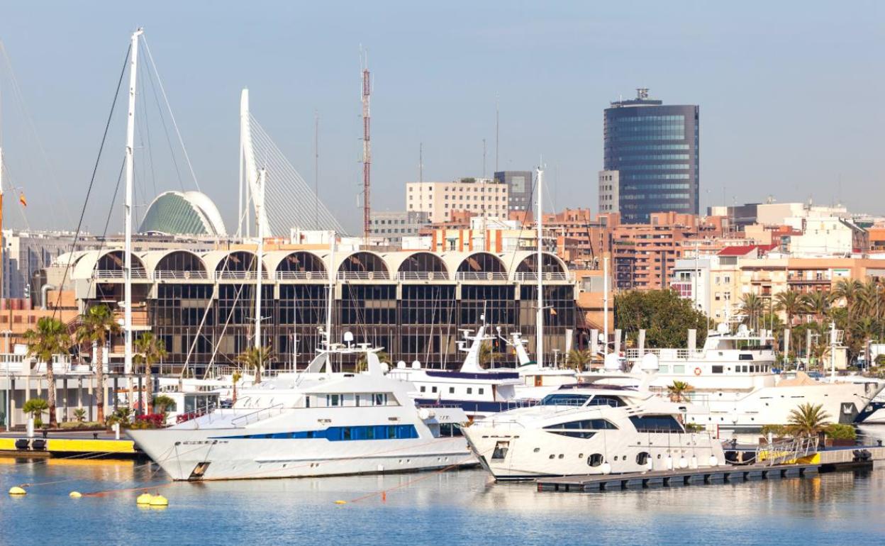 Sede de la antigua estación marítima, en el puerto de Valencia. 