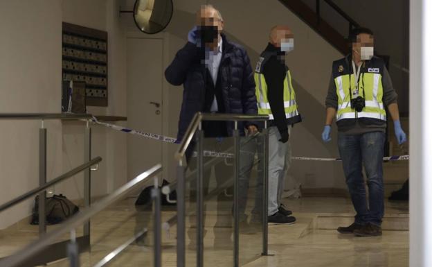 Un hombre muere al caer por el hueco de las escaleras de un edificio en Valencia 