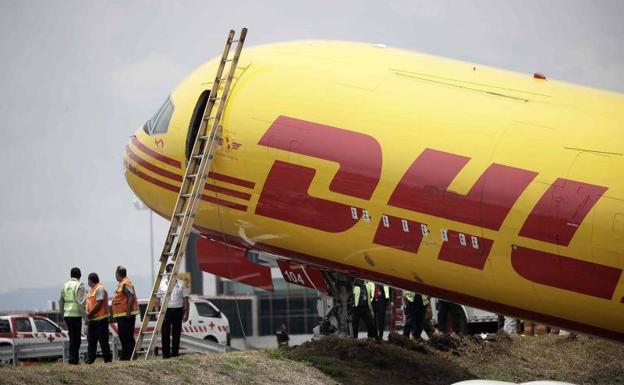 Imagen del avión tras el accidente.