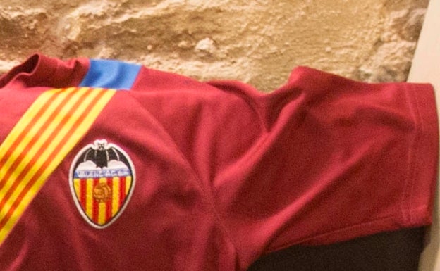 El Valencia ha perdido las tres finales que ha jugado con el color granate. 