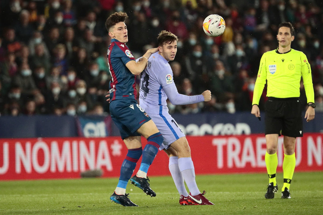 Fotos: Las mejores imágenes del Levante UD-FC Barcelona