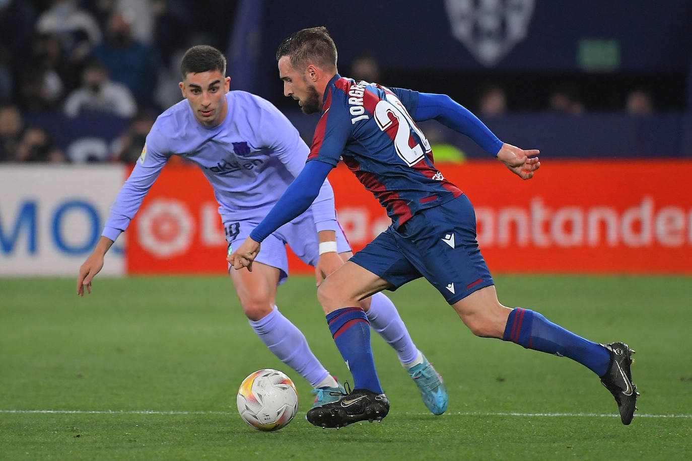 Fotos: Las mejores imágenes del Levante UD-FC Barcelona