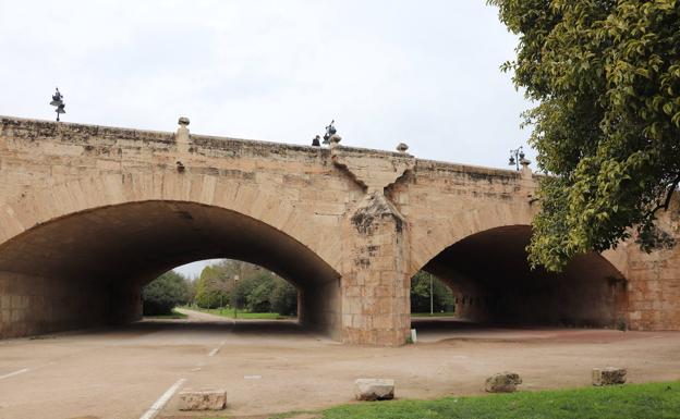 Tramo entre el sexto y el séptimo arco, donde se encontraba la antigua escalera.