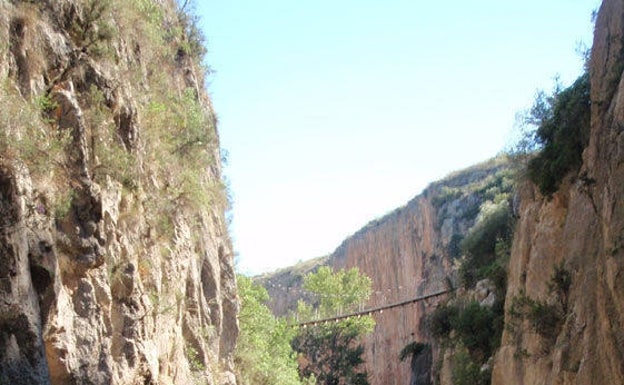 Uno de los puentes que se pueden atravesar durante el transcurso de la ruta