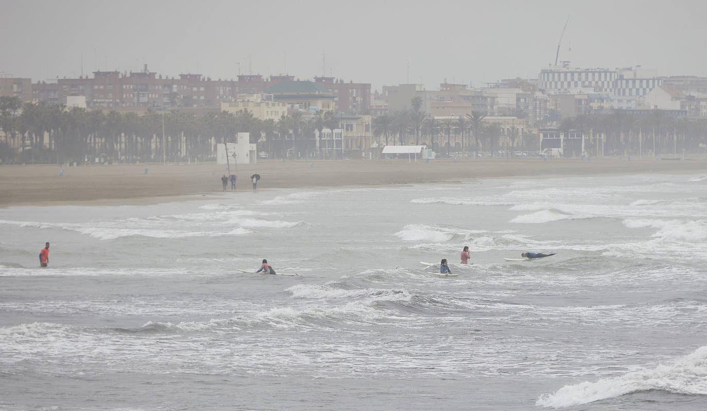 Fotos lluvias en Valencia: Mal tiempo en Semana Santa en Valencia