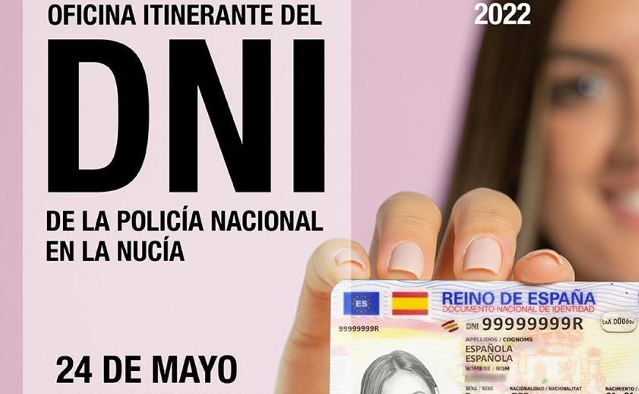 Cartel para anunciar la presencia de la oficina del DNI en el municipio. 