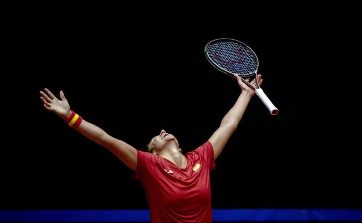 Sara Sorribes celebra el punto decisivo ante Países Bajos.
