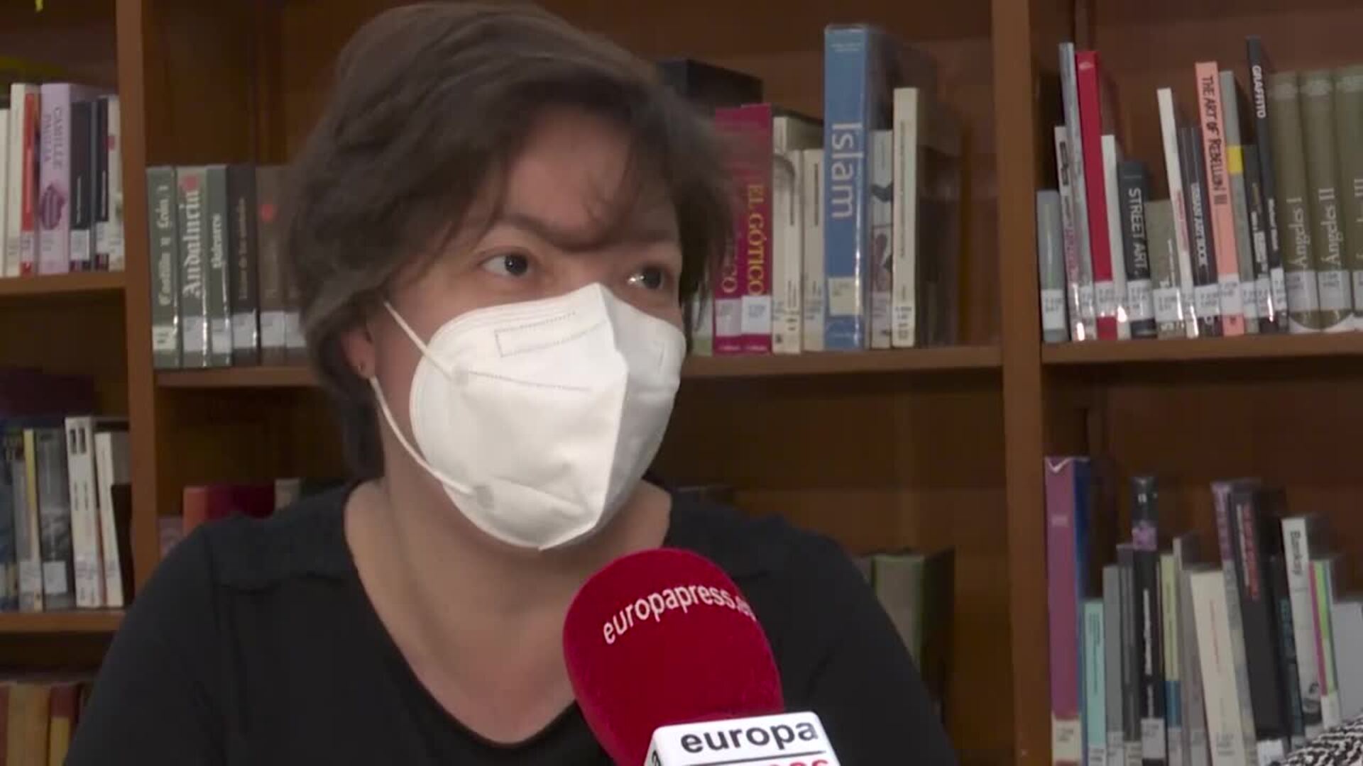Usuarios de bibliotecas agradecen no tener que usar mascarillas