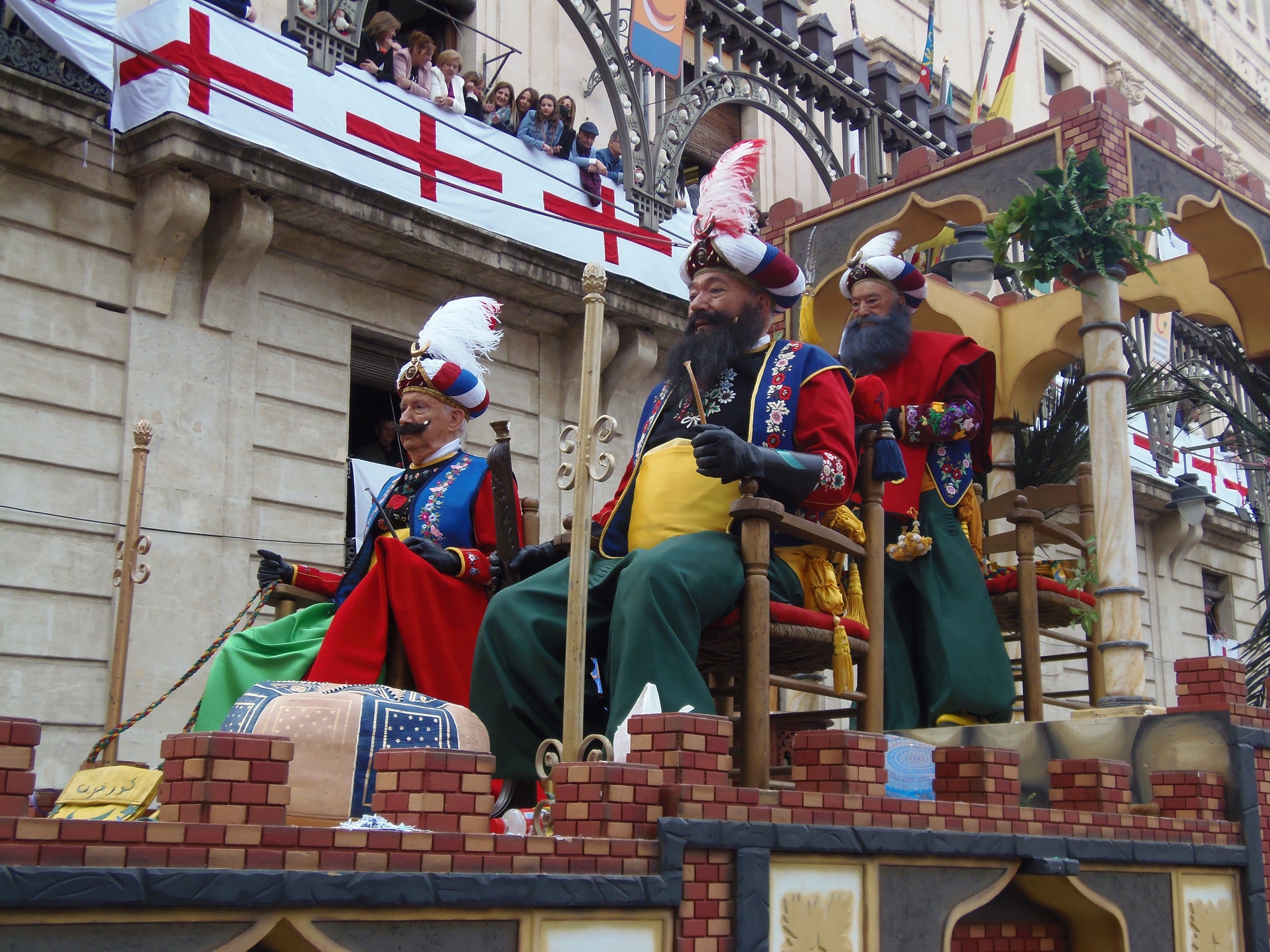 Parte del desfile de la capitanía mora.