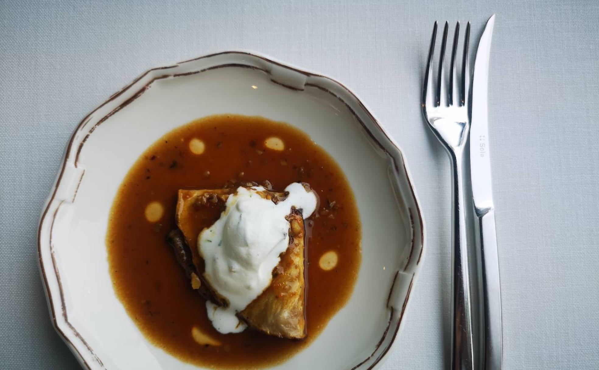 Bon Amb: restaurante | Bon Amb: tercera estrella a la derecha y recto hasta el amanecer